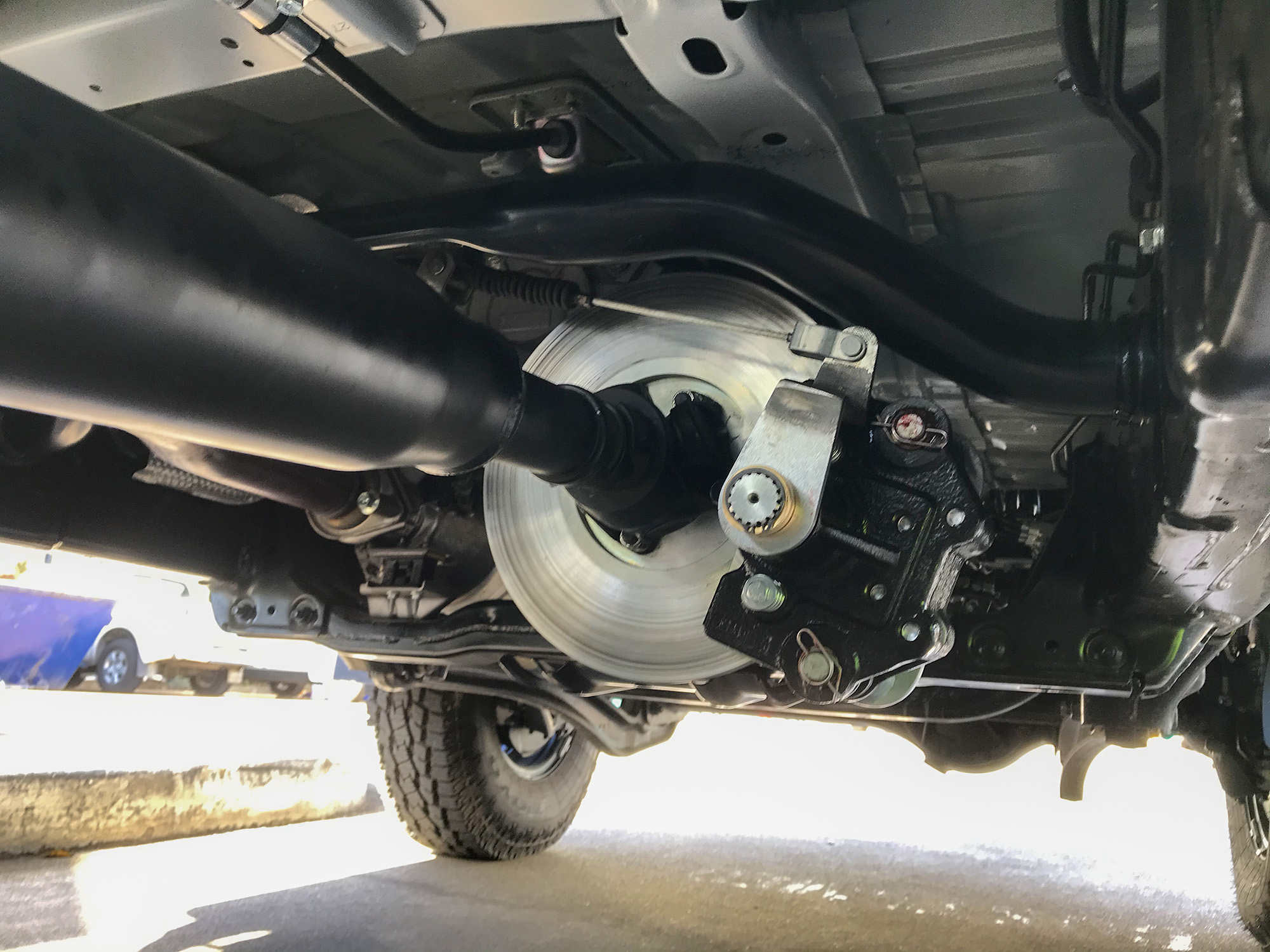 Aftermarket driveshaft disc handbrake | Driveline Services Australia